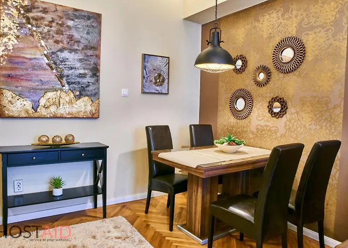 R7 Design Apartment - Hostaid
